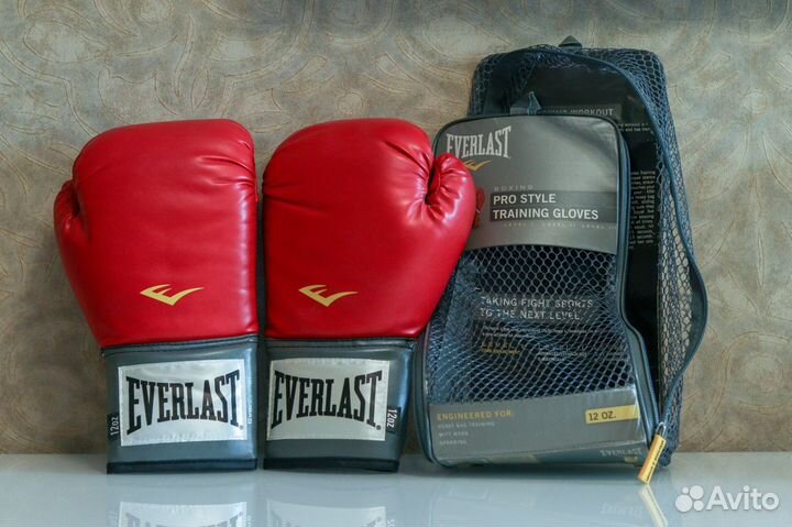 Боксерские перчатки Everlast 12oz