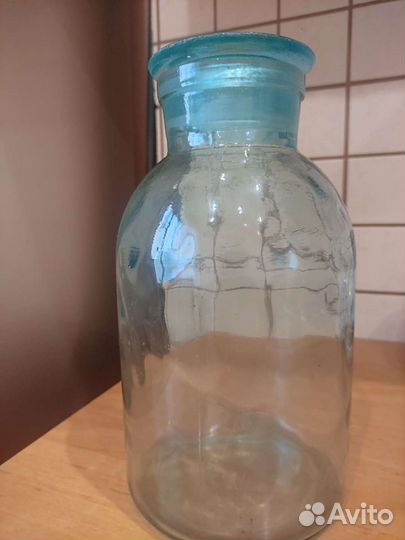 Банка стеклянная