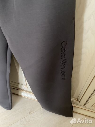 Джоггеры женские Calvin Klein