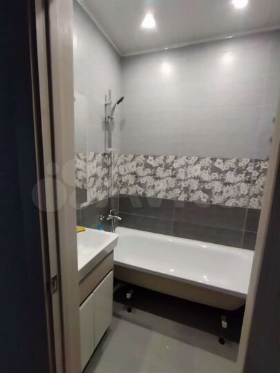 2-к. квартира, 58 м², 2/3 эт.