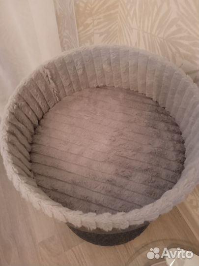 Лежанка для кошек