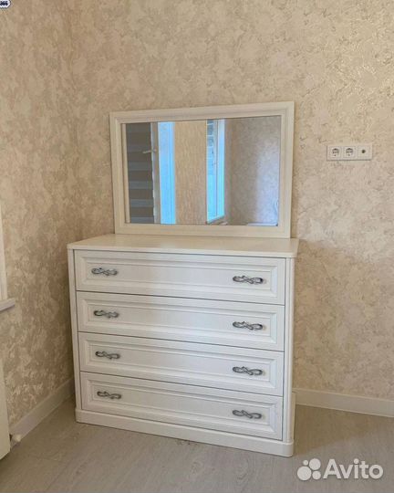 Спальня. Кровать двуспальная