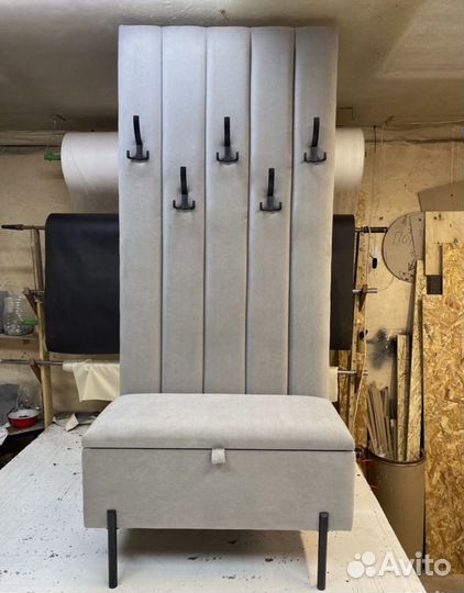 Банкетка в прихожую