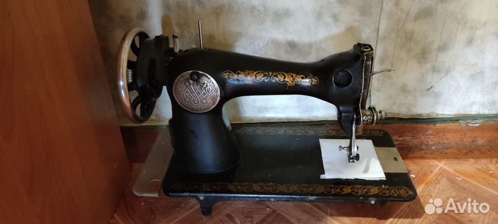 Швейная машинка