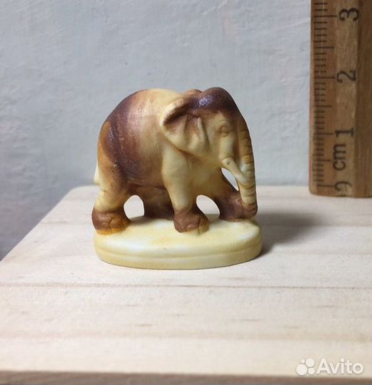 Миниатюрные статуэтки, копии известных скульптур