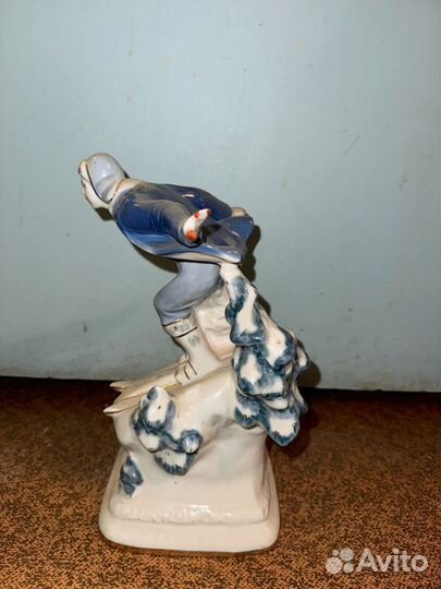 Статуэтка гжельский форфор