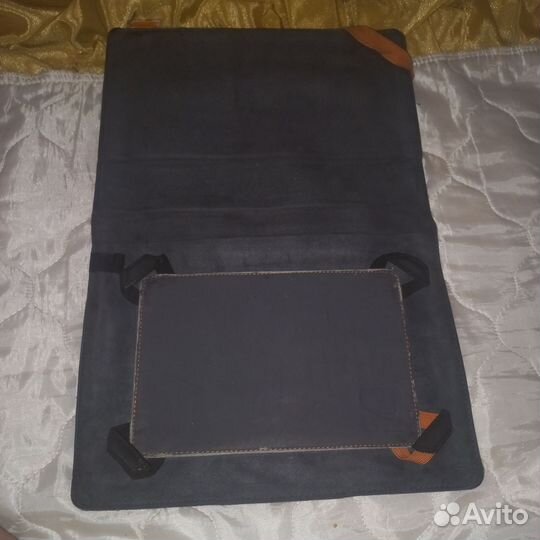 Почти новый планшет