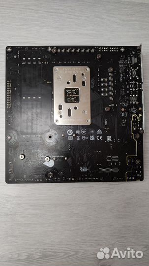 Материнская плата MSI