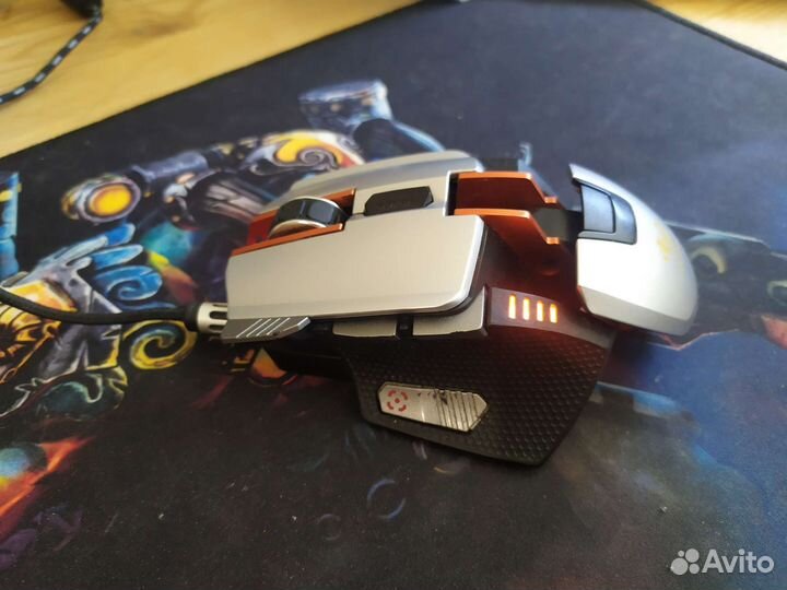 Игровая мышь Cougar 700M, полурабочая