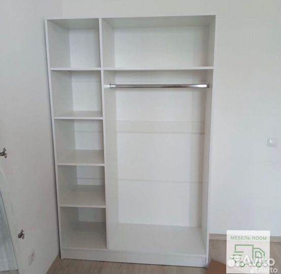 Шкаф белый