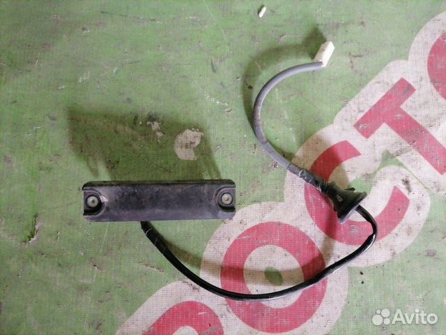 Кнопка открывания багажника Lexus Rx300 2003-2009