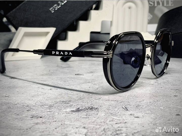 Очки Prada круглые