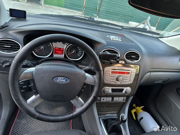 Ford Focus 1.8 МТ, 2008, 210 000 км
