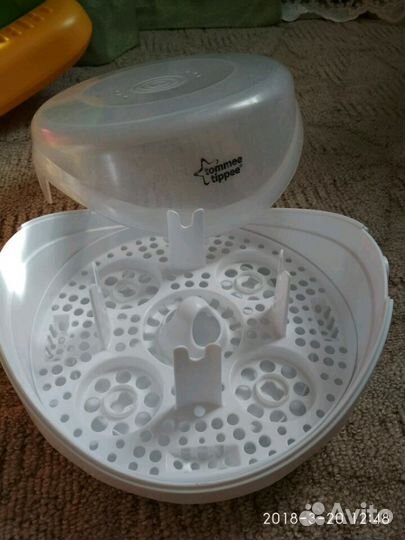 Стерилизатор для бутылочек в микроволновке Tommee