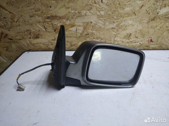 Переднее правое зеркало nissan X-trail (T30)