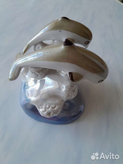 Статуэтка дельфины