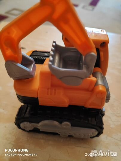 Экскаватор игрушка