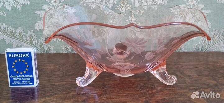 Ваза из хрустального, розового стекла. Германия
