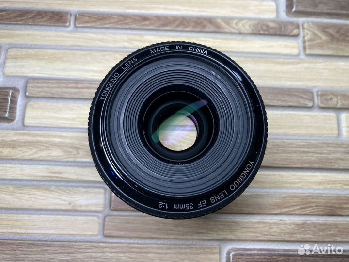 Объектив Yongnuo EF 35mm 1:2 Canon