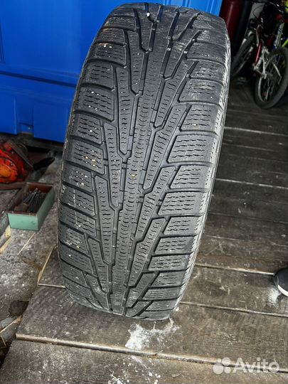 Nokian Tyres Hakkapeliitta R 235/60 R18 107R