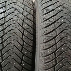 Yokohama Ice Guard IG65 215/60 R16 99T