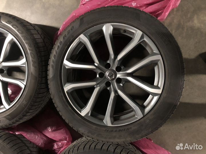 Продам комплект оригинальных колес Volvo