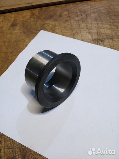 Втулка 707-76-50930