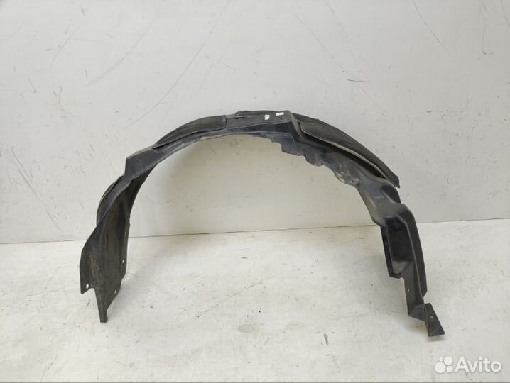 Подкрылок передний левый Mitsubishi Outlander 3