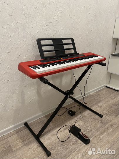 Синтезатор Сasio CT-S200 с педалью и стойкой