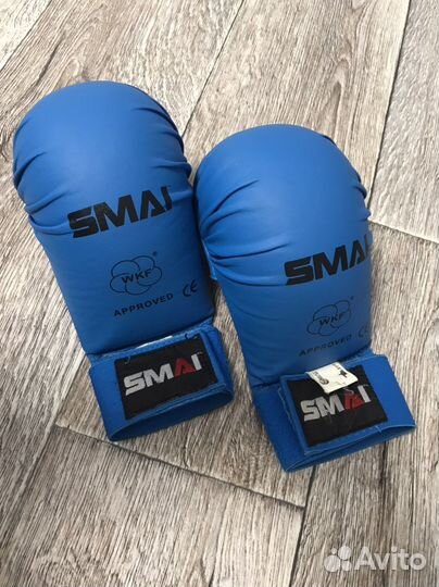 Боксерские перчатки