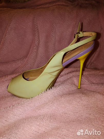 Туфли женские