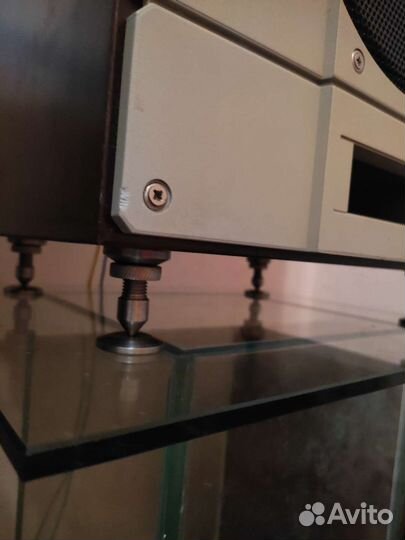 Стойки из стекла