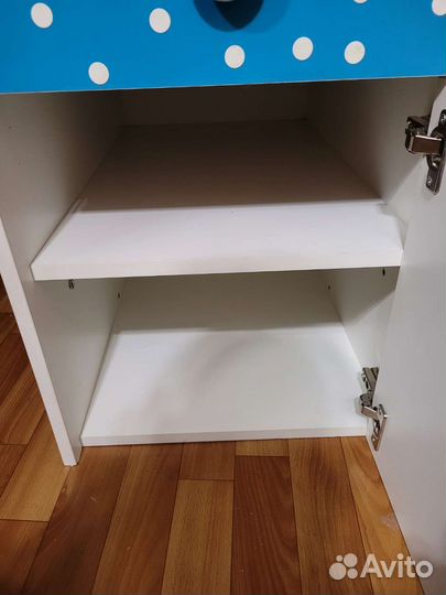 Тумбочка детская и части от детской кроватки