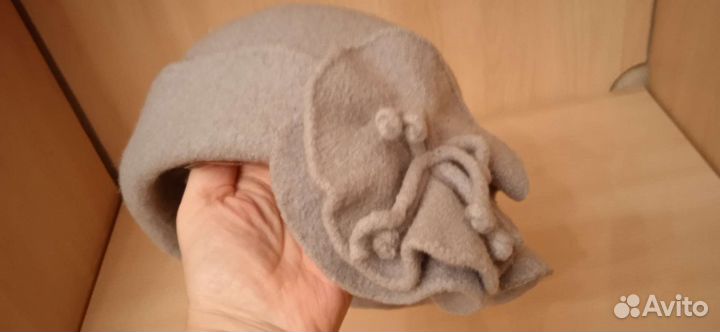 Стильная шляпка из плотной варёной шерсти