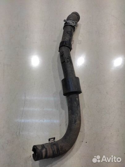 Патрубок системы охлаждения (Volkswagen Tiguan II)