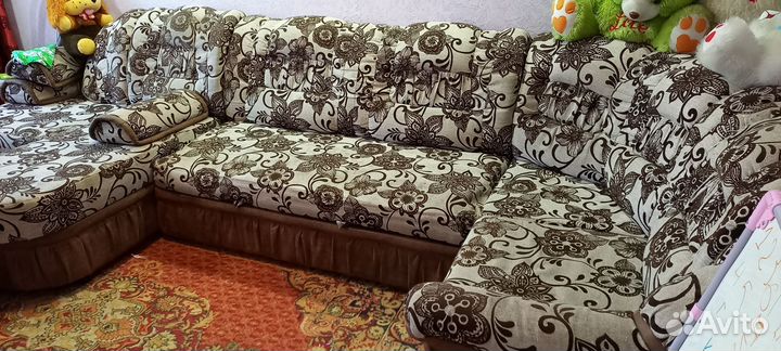 Продам угловой диван бу