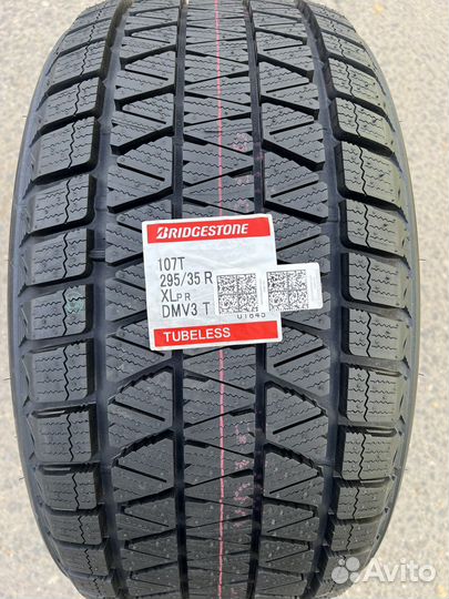 Bridgestone Blizzak DM-V3 295/35 R21 107T