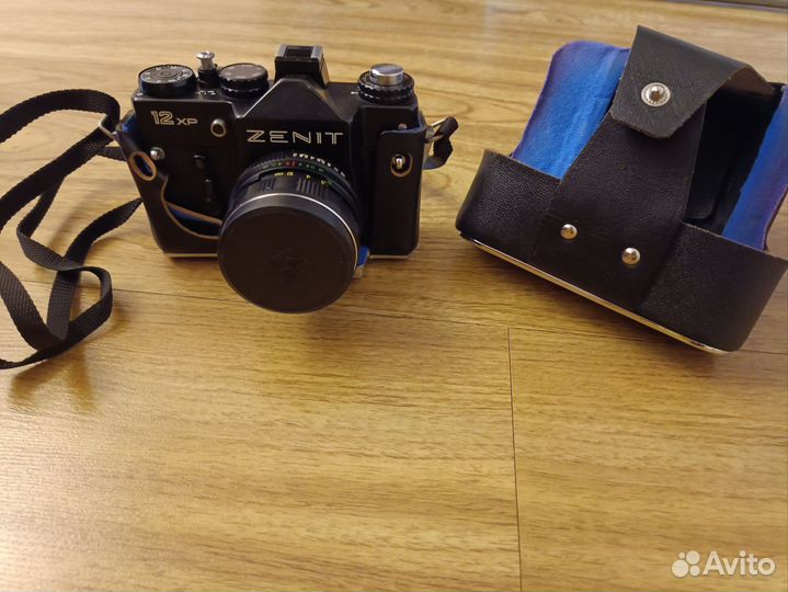 Пленочный фотоаппарат Зенит-12 хр