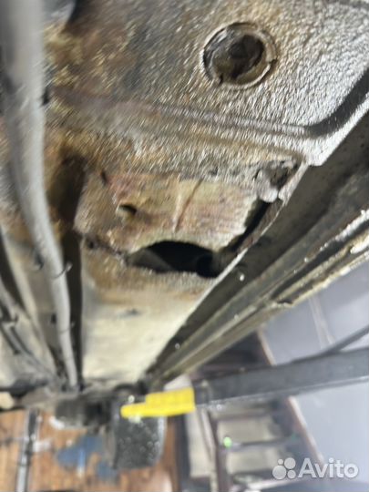 Выездной автосервис ремонт машины на дороге