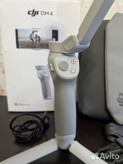 Стабилизатор Dji Osmo Mobile 4 combo