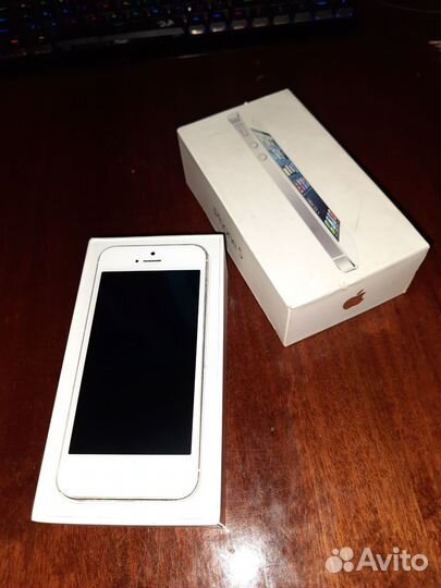iPhone 5, 16 ГБ