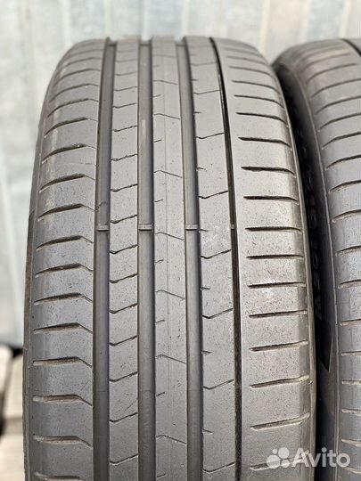 Pirelli P Zero PZ4 245/50 R19 105W