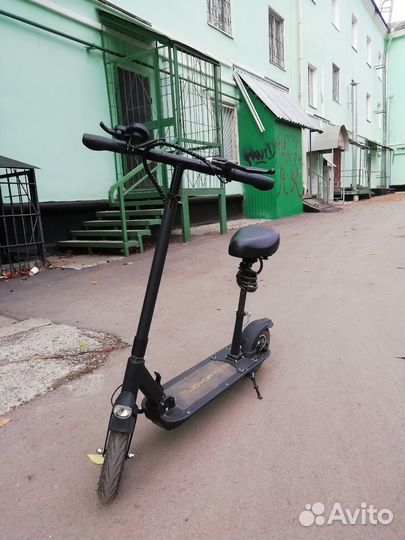 Продам электросамокат