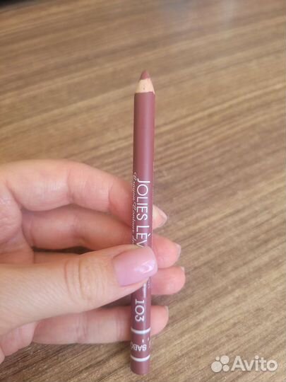 Vivienne sabo карандаш для губ