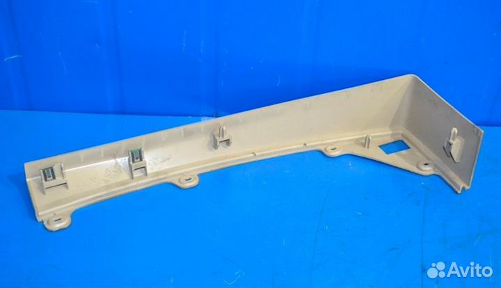 Пластиковая крышка торпеды mercedes-benz Actros MP