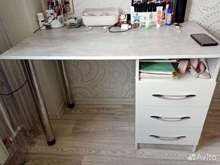 Комплект мебели в детскую комнату