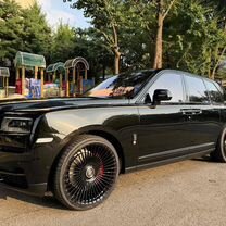 Rolls-Royce Cullinan 6.7 AT, 2020, 14 500 км, с пробегом, цена 35 100 000 руб.