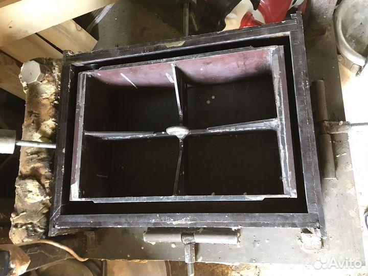 Форма для изготовления улеев ппу