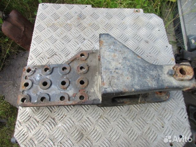 Кронштейн крепления передней рессоры Volvo FM13 FH