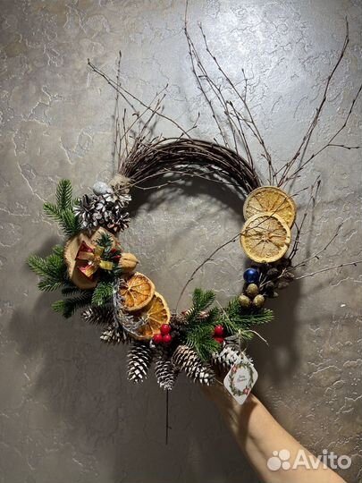 Новогодний венок ручной работы